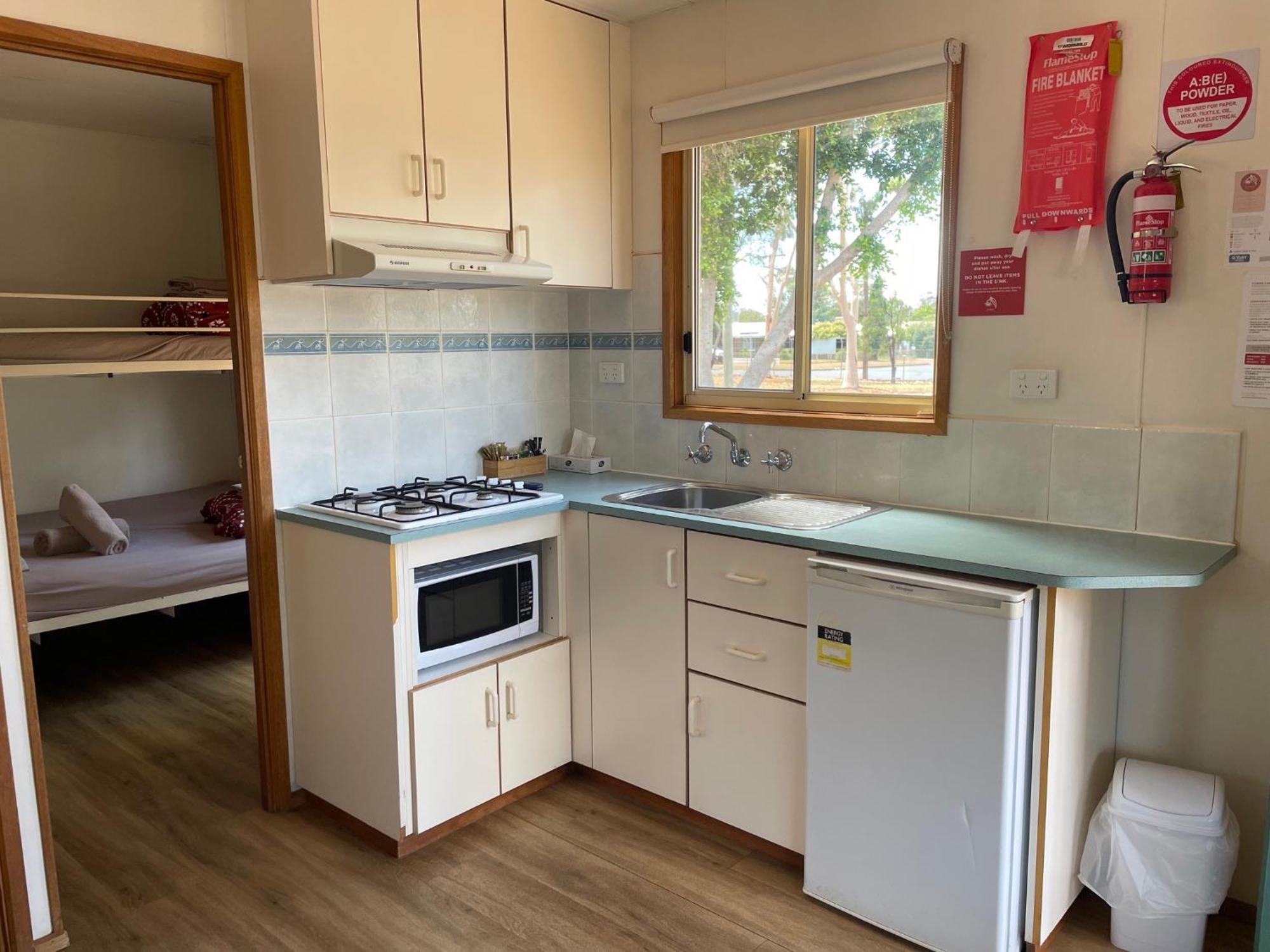Cobar Caravan Park 3*