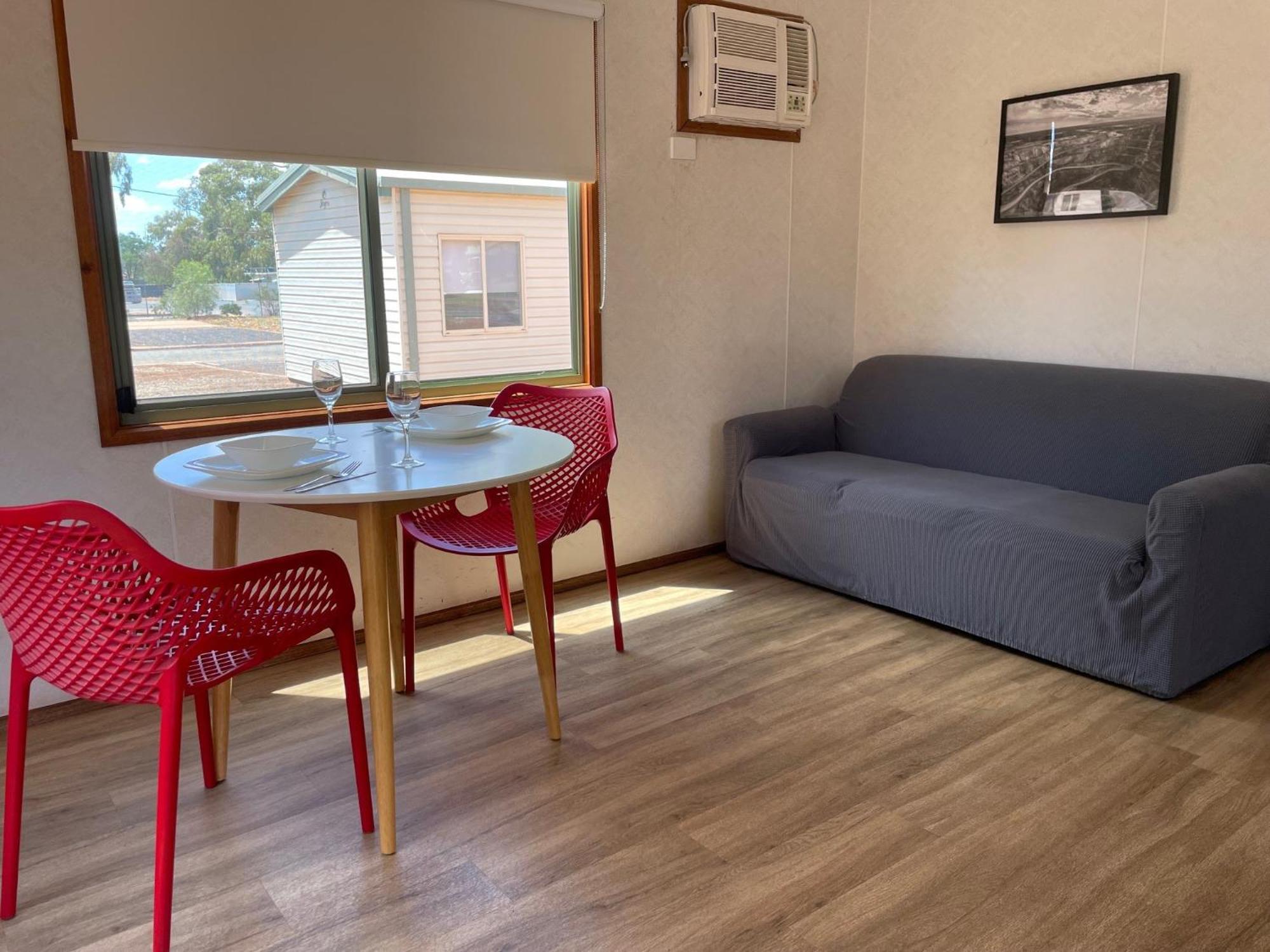 Hotel Cobar Caravan Park Cobar
