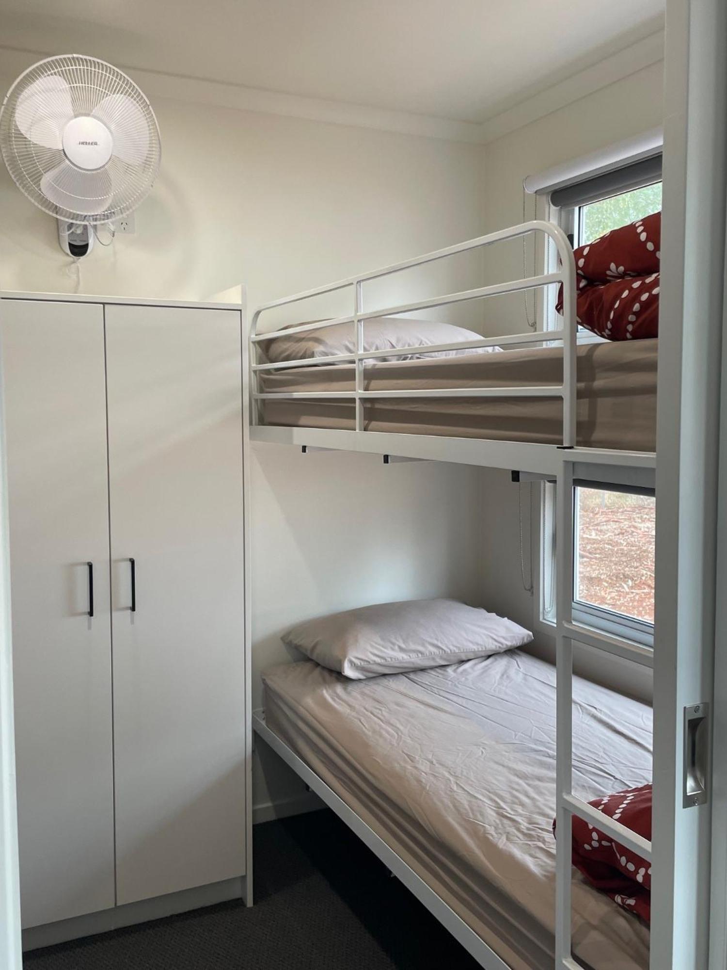 Cobar Caravan Park 3*